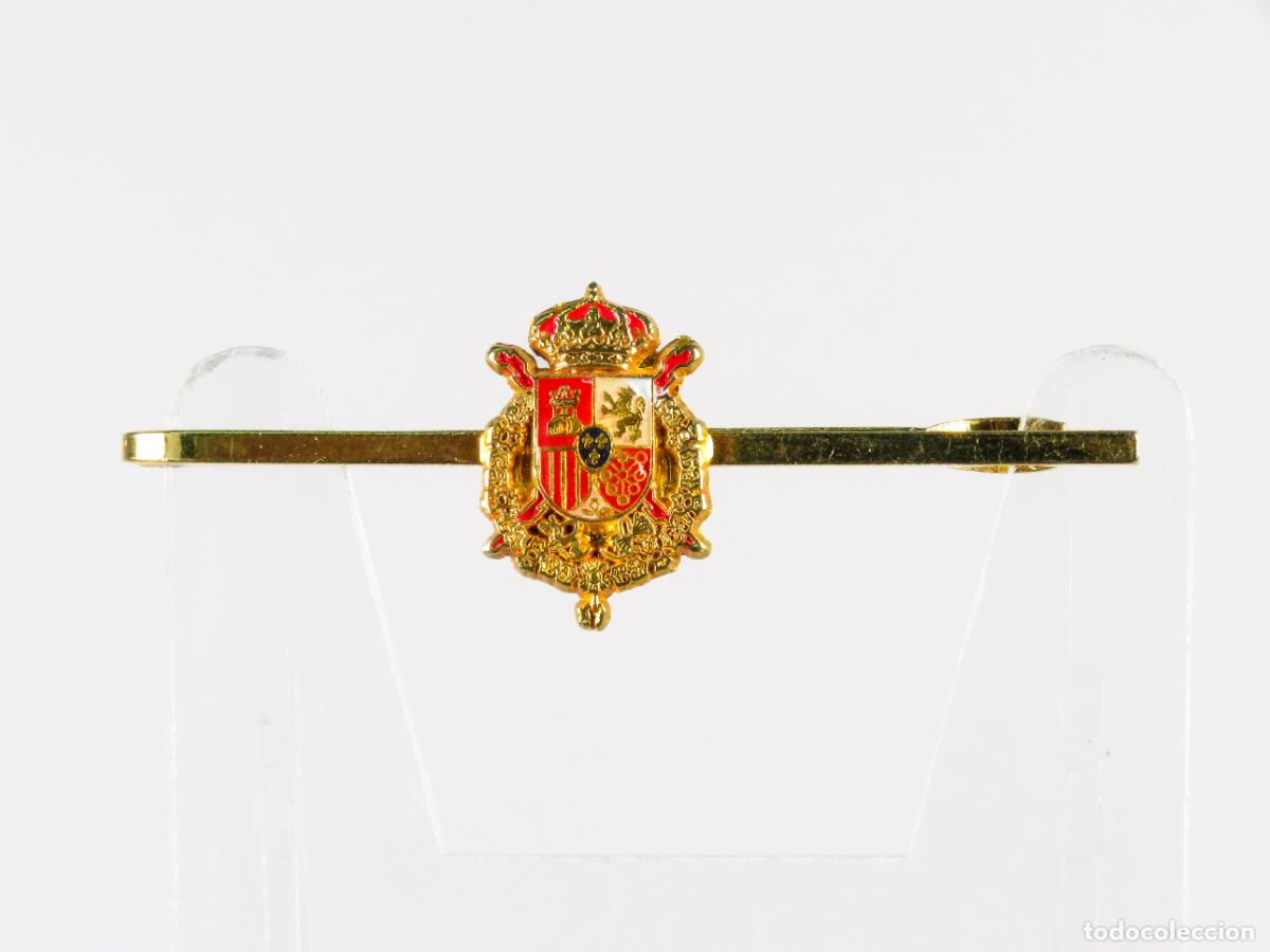 Militaria: Pisacorbatas Escudo Casa Real Espa&ntilde;a metal dorado esmalte
