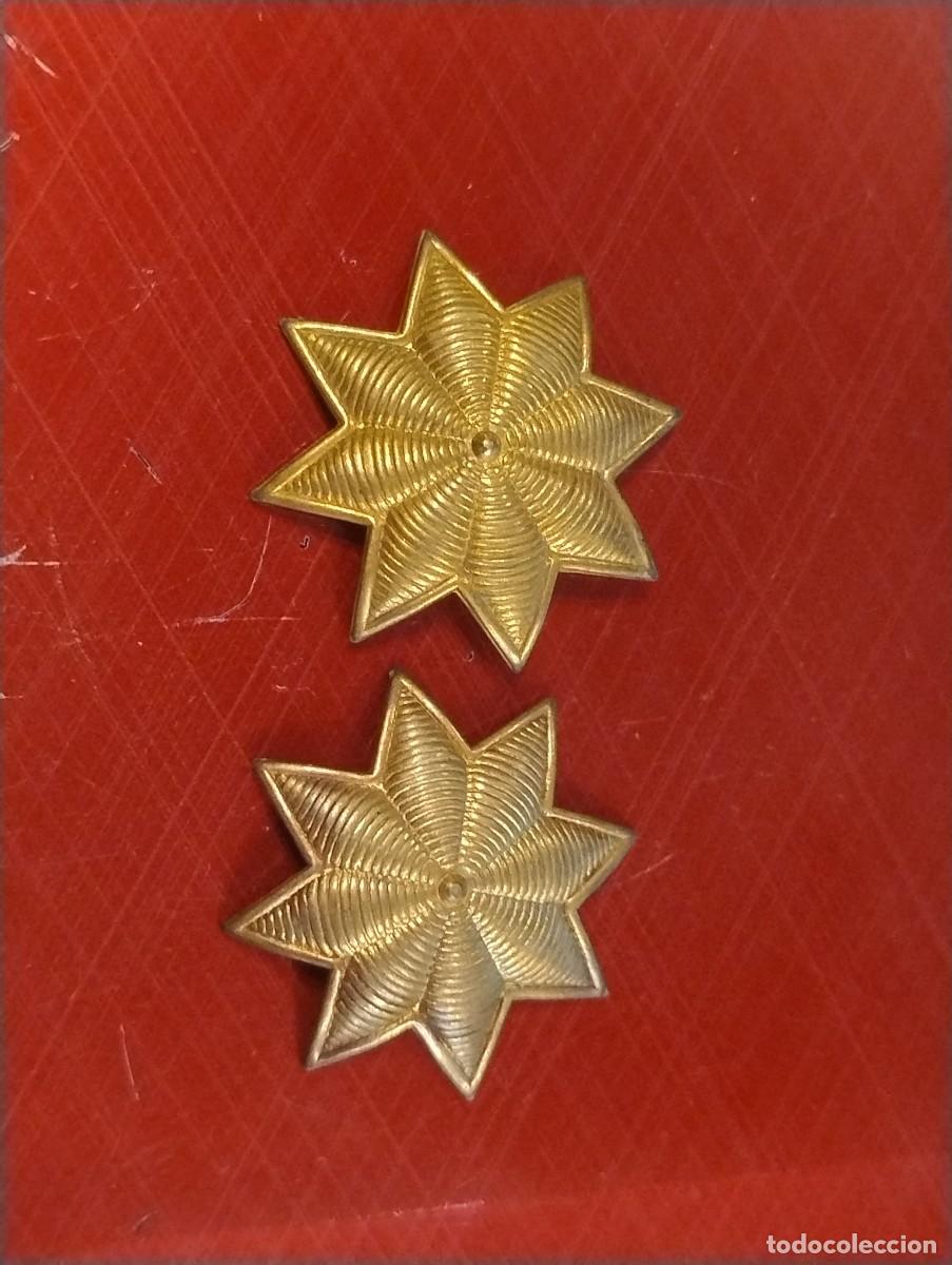 Militaria: Dos estrellas de comandante doradas &eacute;poca a&ntilde;os 20-30.