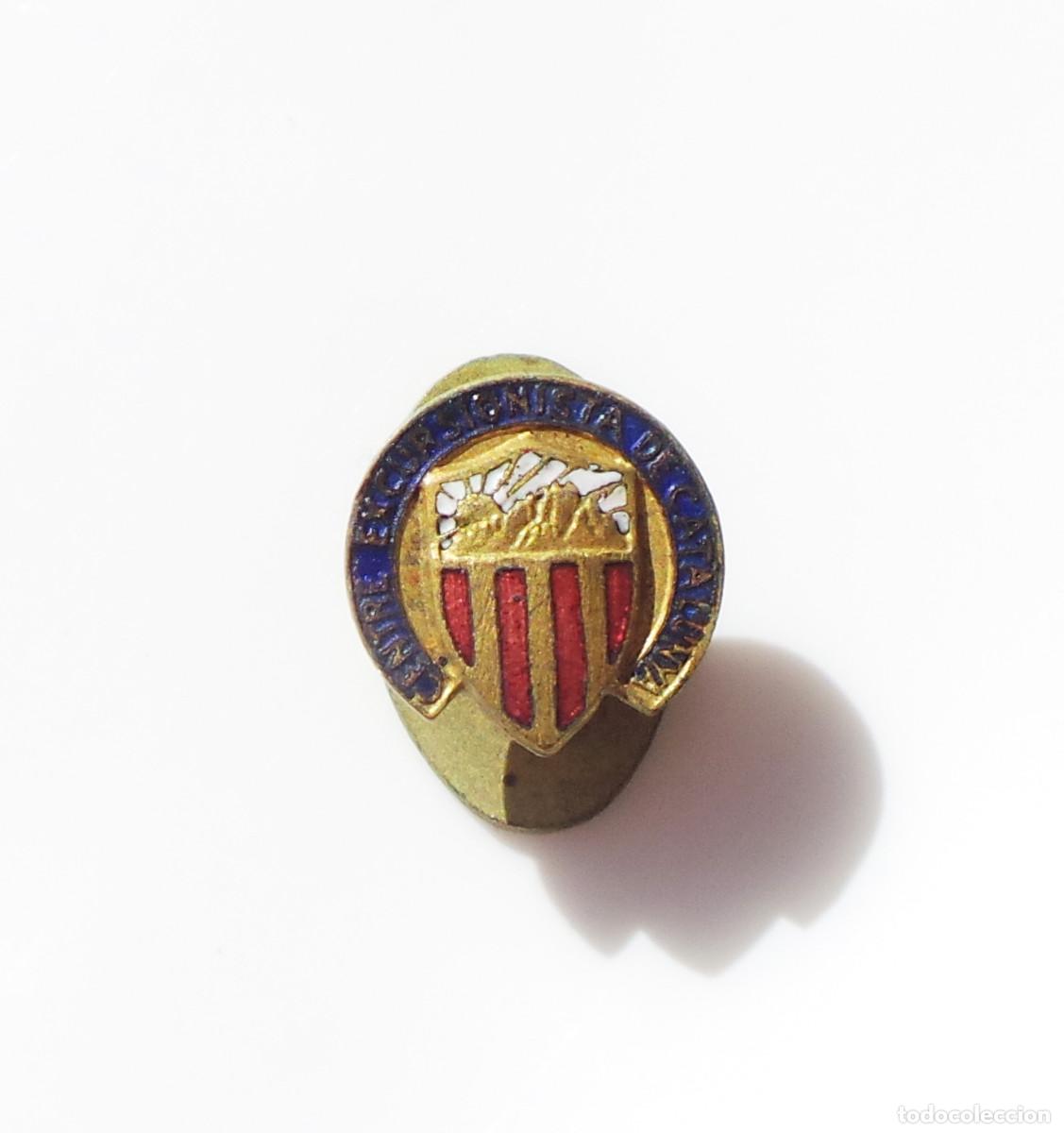 Militaria: INSIGNIA DE SOLAPA O OJAL ANTIGUA DEL CENTRE EXCURSIONISTA DE CATALUNYA.