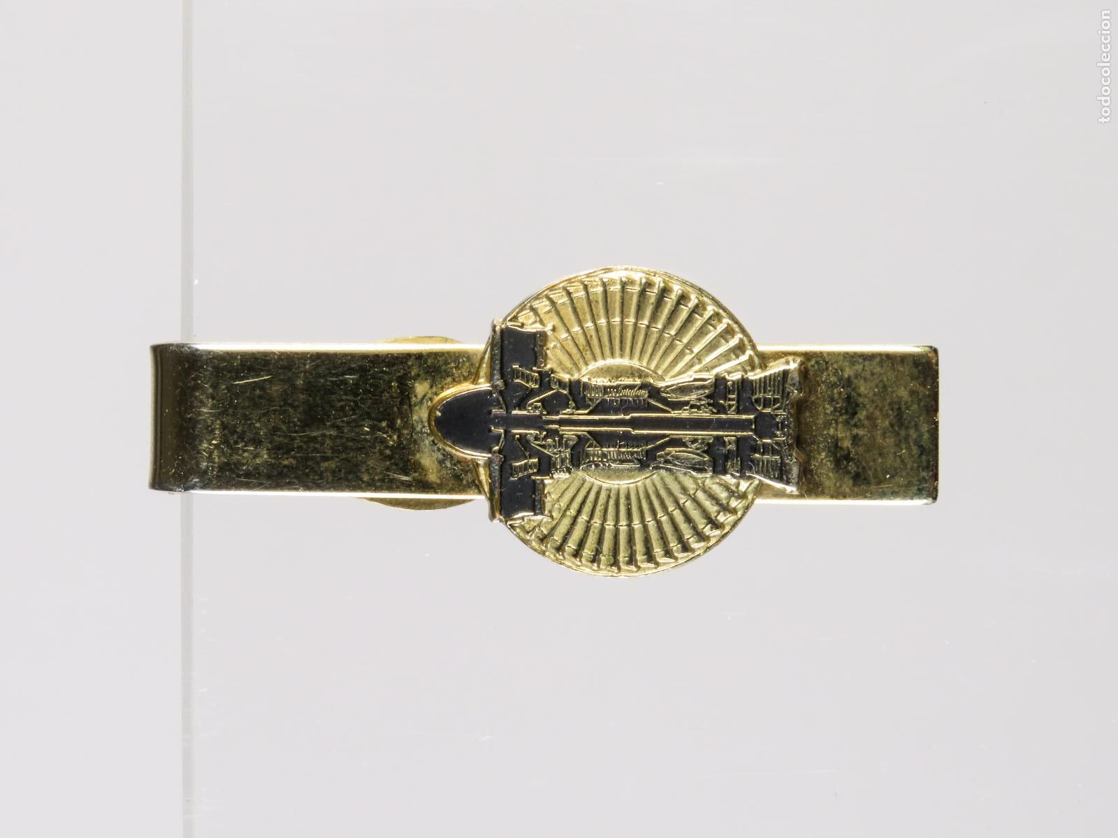 Militaria: Pisacorbatas pinza motor avi&oacute;n Pratt & Whitney compa&ntilde;&iacute;a Robbins Attlenboro metal dorado S XX