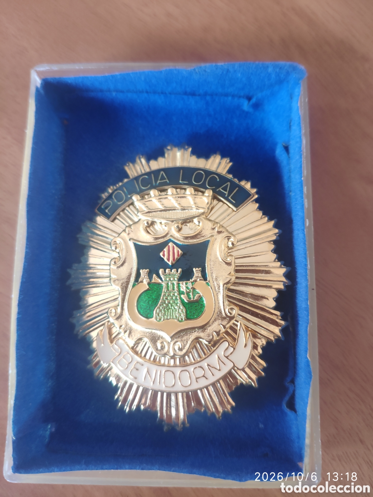 Militaria: Placa insignia Polic&iacute;a local Benidorm