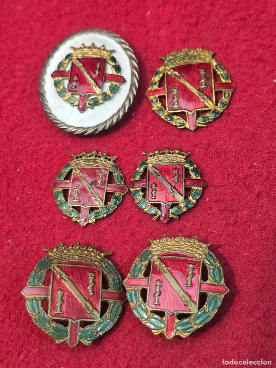 Militaria: LOTE INSIGNIAS ESMSLTADAS DE UNIFORME DE GUARDIA O ESCOLTA DE FRANCO