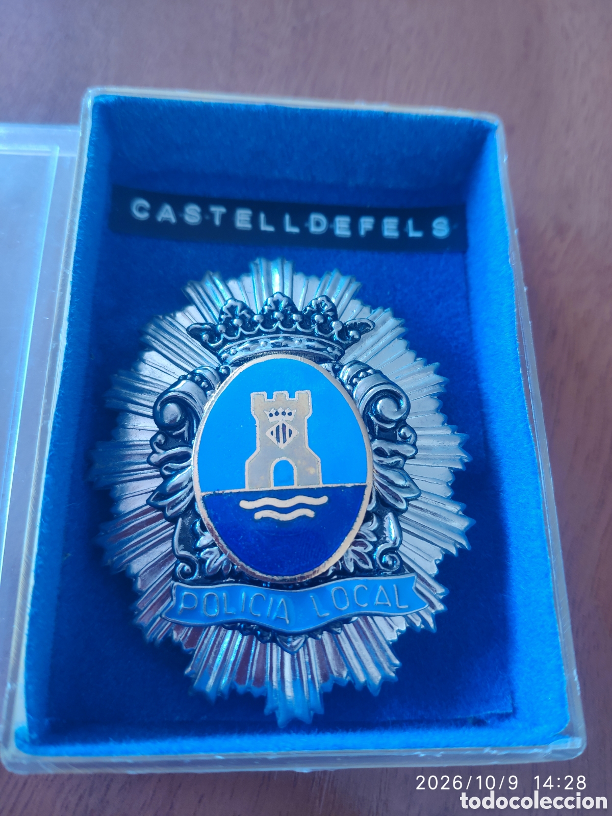 Militaria: Placa insignia Polic&iacute;a local Castelldefels