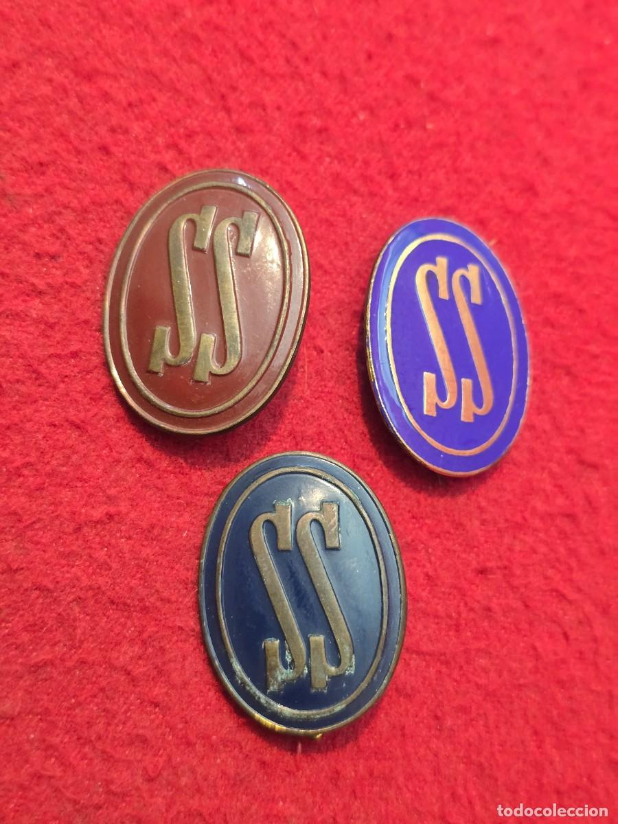 Militaria: LOTE INSIGNIAS SERVISIO SOCIAL.