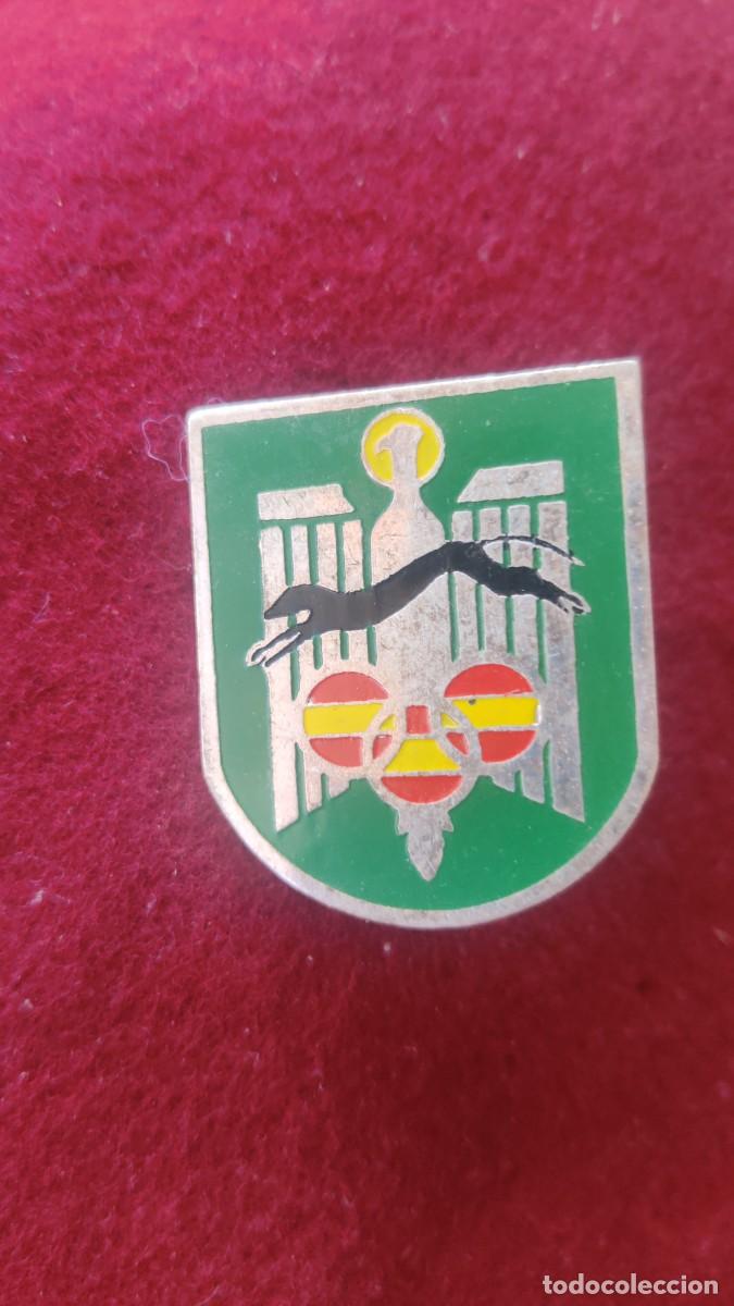 Militaria: Distintivo polic&iacute;a nacional
