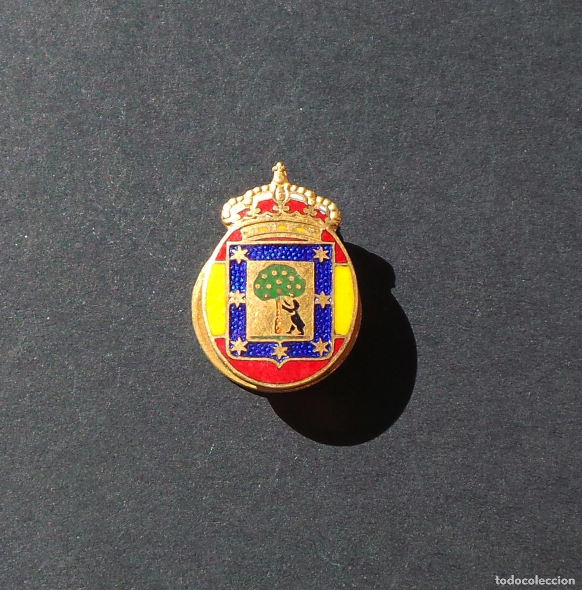 Militaria: INSIGNIA PIN ESCUDO DE MADRID. ESMALTE Y BA&Ntilde;O DE ORO. COLECCIONISMO INSTITUCIONAL. ESMALTE AL FUEGO.