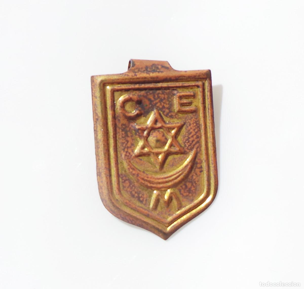 Militaria: INSIGNIA DE SOLAPA DE AUXILIO SOCIAL PERTENECIENTE AL CUERPO DE EJ&Eacute;RCITO DE MARRUECOS