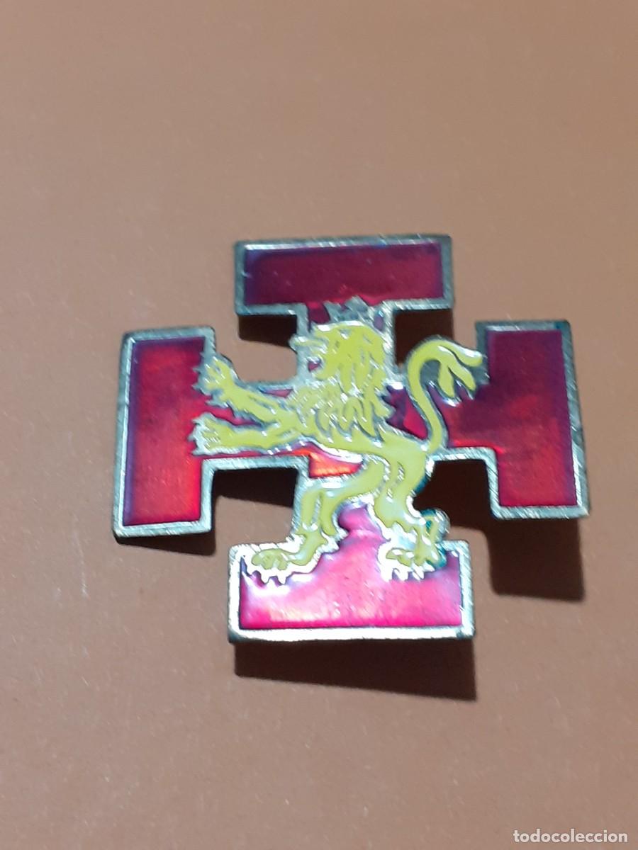Militaria: Insignia de la O.J.E