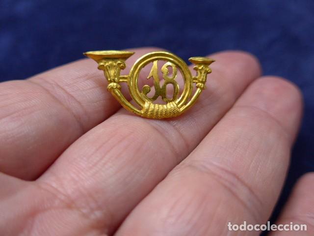 Militaria: ANTIGUO EMBLEMA DE CUELLO CAZADORES 18 EPOCA ALFONSO XII - XIII - GUERRA DE CUBA - FILIPINAS