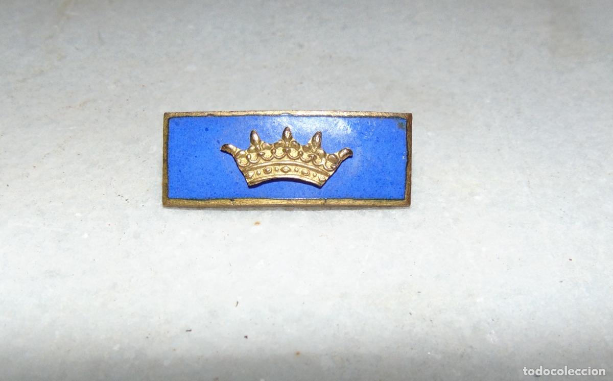 Militaria: INSIGNIA ESMALTADA CORONA DUCAL , ASCENSO POR MERITOS DE GUERRA