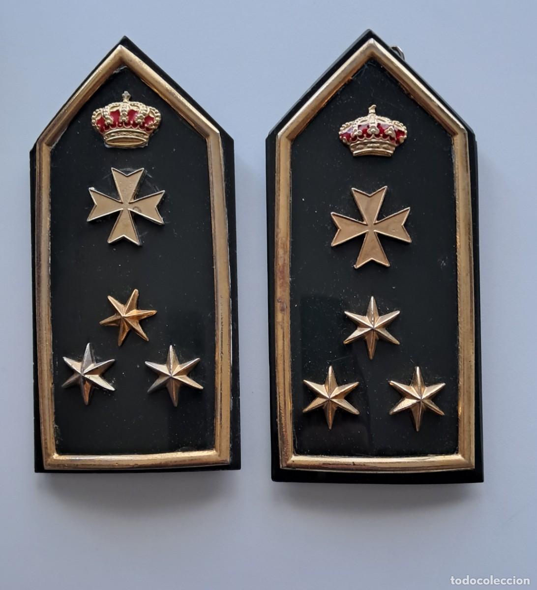 Militaria: HOMBRERAS PALAS CAPITAN SANIDAD MILITAR