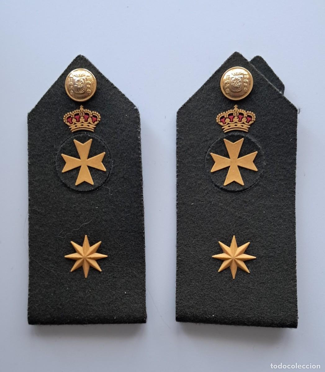 Militaria: HOMBRERAS COMANDANTE SANIDAD MILITAR