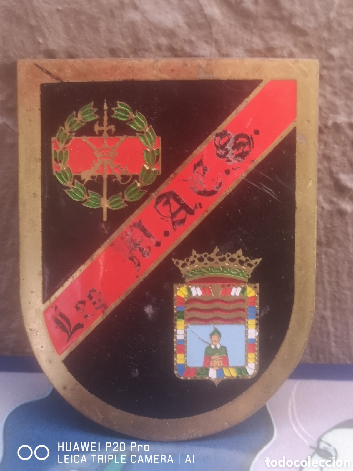 Military Antiques: Escarapela Met&aacute;lica de Brazo de la Legi&oacute;n - Tercio Gran Capitan