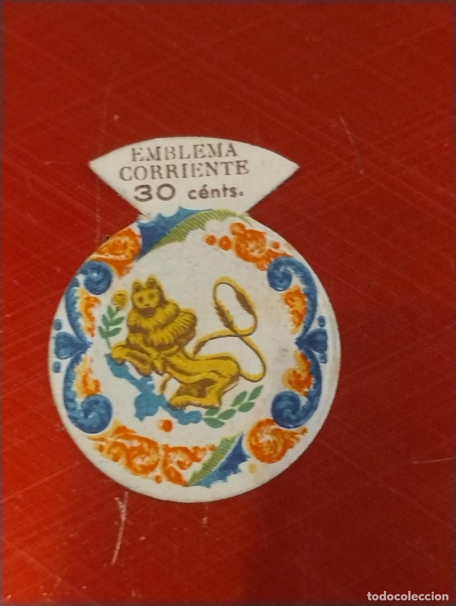 Militaria: ANTIGUO EMBLEMA AUXILIO SOCIAL 30 CENTIMOS SERIE J N&ordm; 2 PLATO CERAMICA DE ALCORA A&Ntilde;OS 40