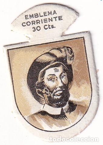 Militaria: Emblema auxilio social, CORRIENTE 30 CTS, serie G, N&ordm; 25, JUAN SEBASTIAN ELCANO.