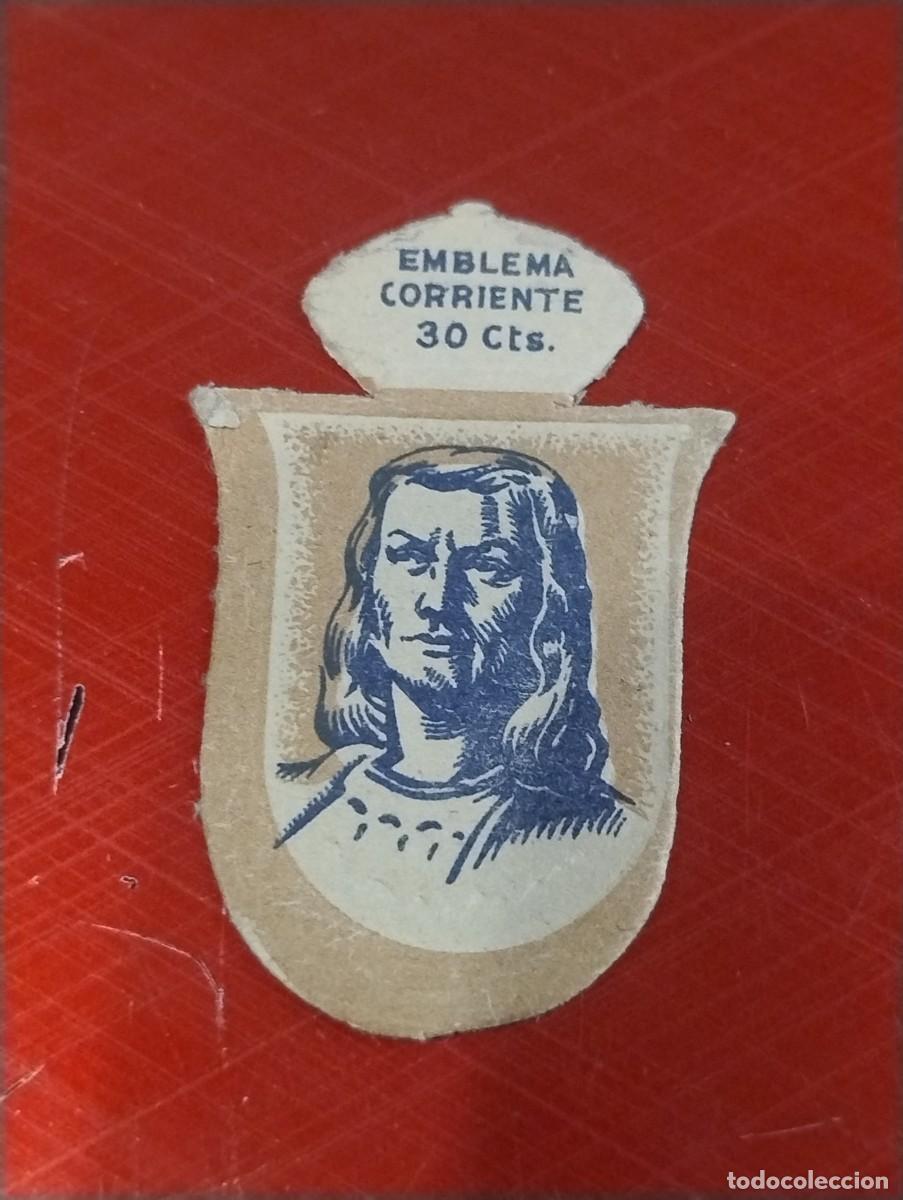 Militaria: Emblema auxilio social, CORRIENTE 30 CTS, serie G, N&ordm; 16, GONZALO DE CORDOBA.