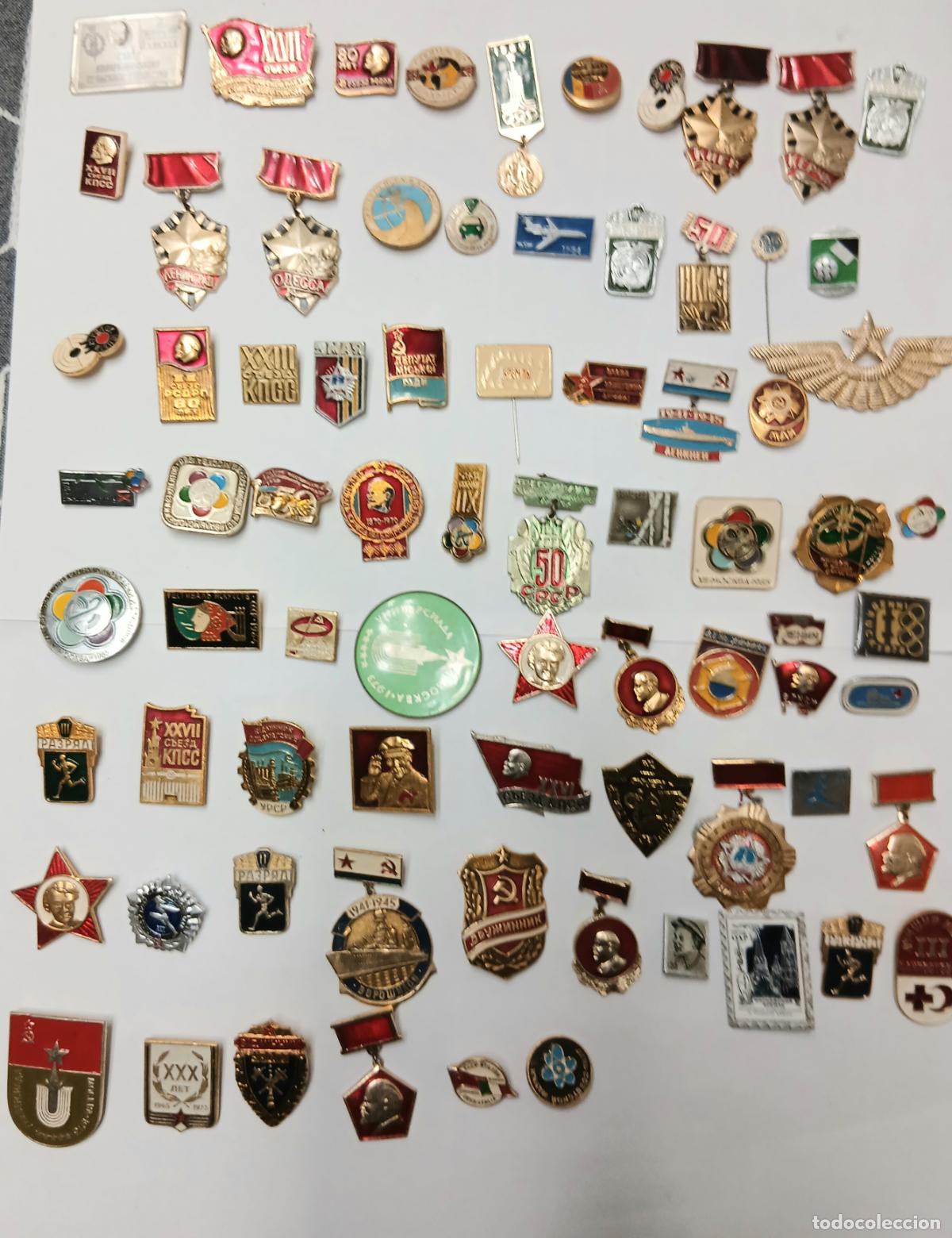 Militaria: Lote 75 insignias de diferentes tematicas.