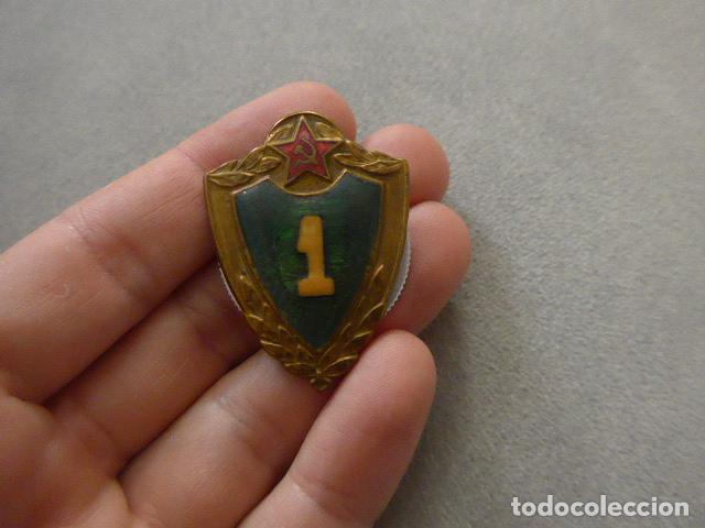 Militaria: Antigua insignia o emblema ruso de Distincion del Ejercito de 1a clase. URSS comunista