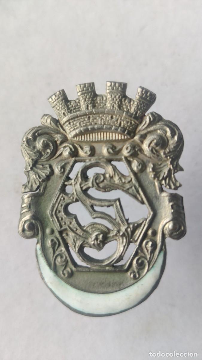 Militaria: Distintivo cuerpo de seguridad de la rep&uacute;blica