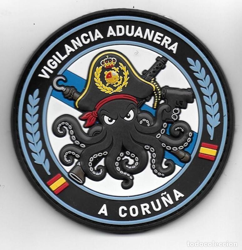 Militaria: insignia POLICIA ADUANAS A CORU&Ntilde;A