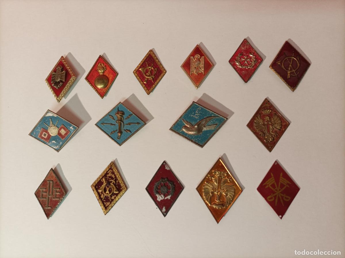 Militaria: LOTE DE INSIGNIAS EMBLEMAS Y DISTINTIVOS DEL EJERCITO