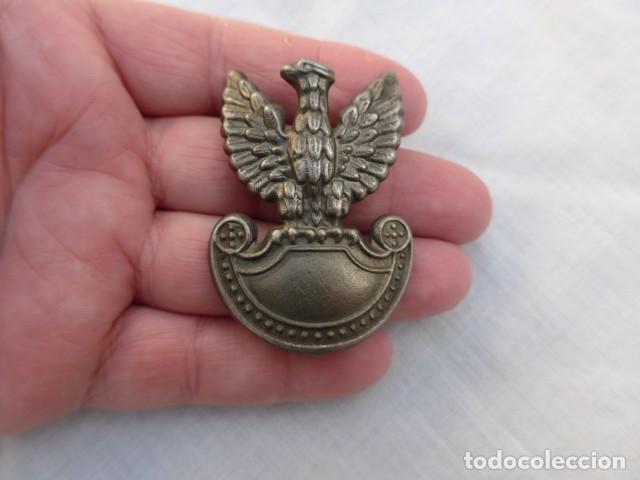 Militaria: EMBLEMA POLACO DE GORRA POLONIA