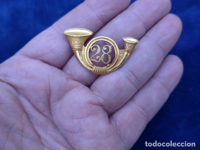 Militaria: ANTIGUO EMBLEMA DE CUELLO CAZADORES 28 EPOCA ALFONSO XII - XIII - GUERRA DE CUBA - FILIPINAS