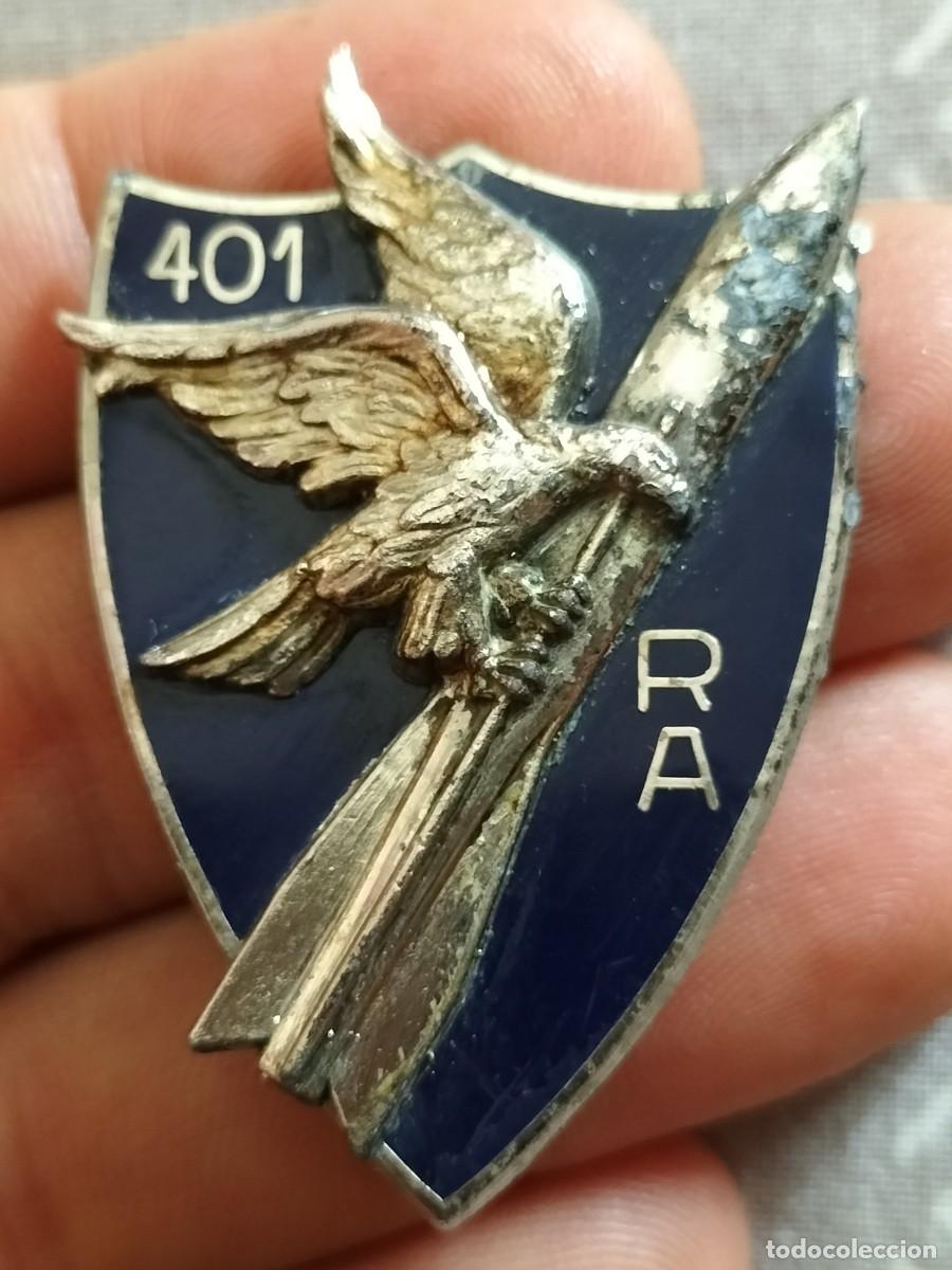 Militaria: Antigua insignia militar francesa del 401 Regimiento de Artiller&iacute;a Antia&eacute;rea ( 401 RA)