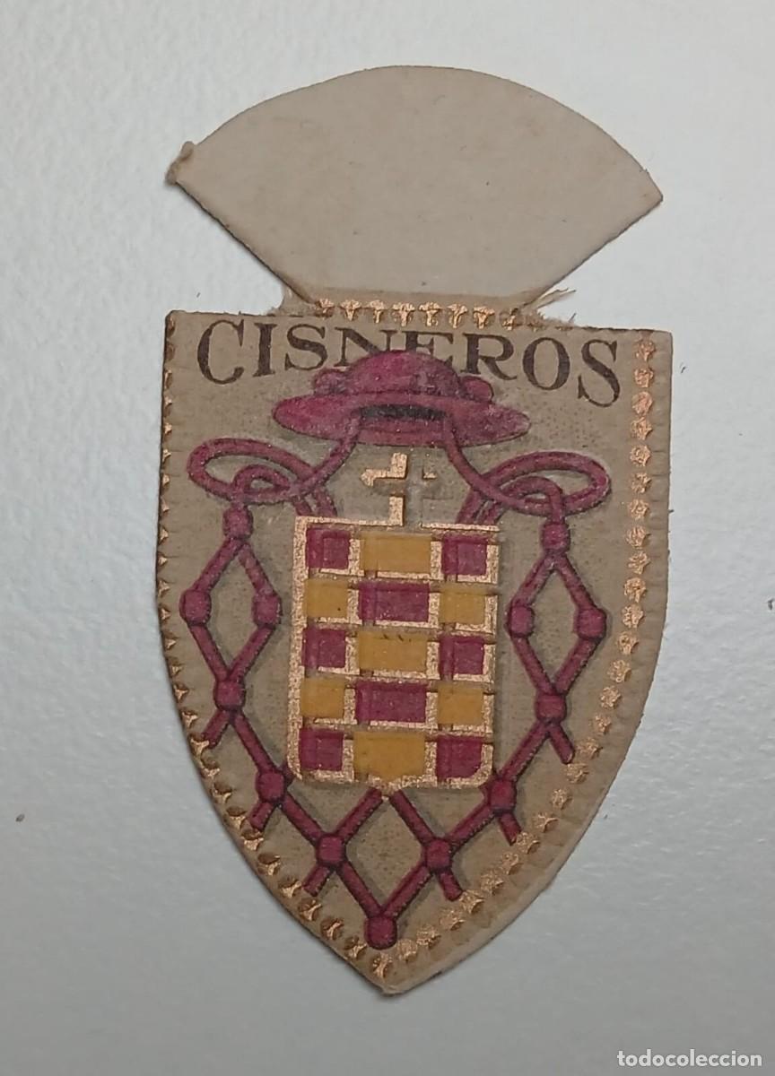 Militaria: Emblema auxilio social, CORRIENTE 30 CTS, serie C, N&ordm; 6, ARMAS DEL CARDENAL CISNEROS.