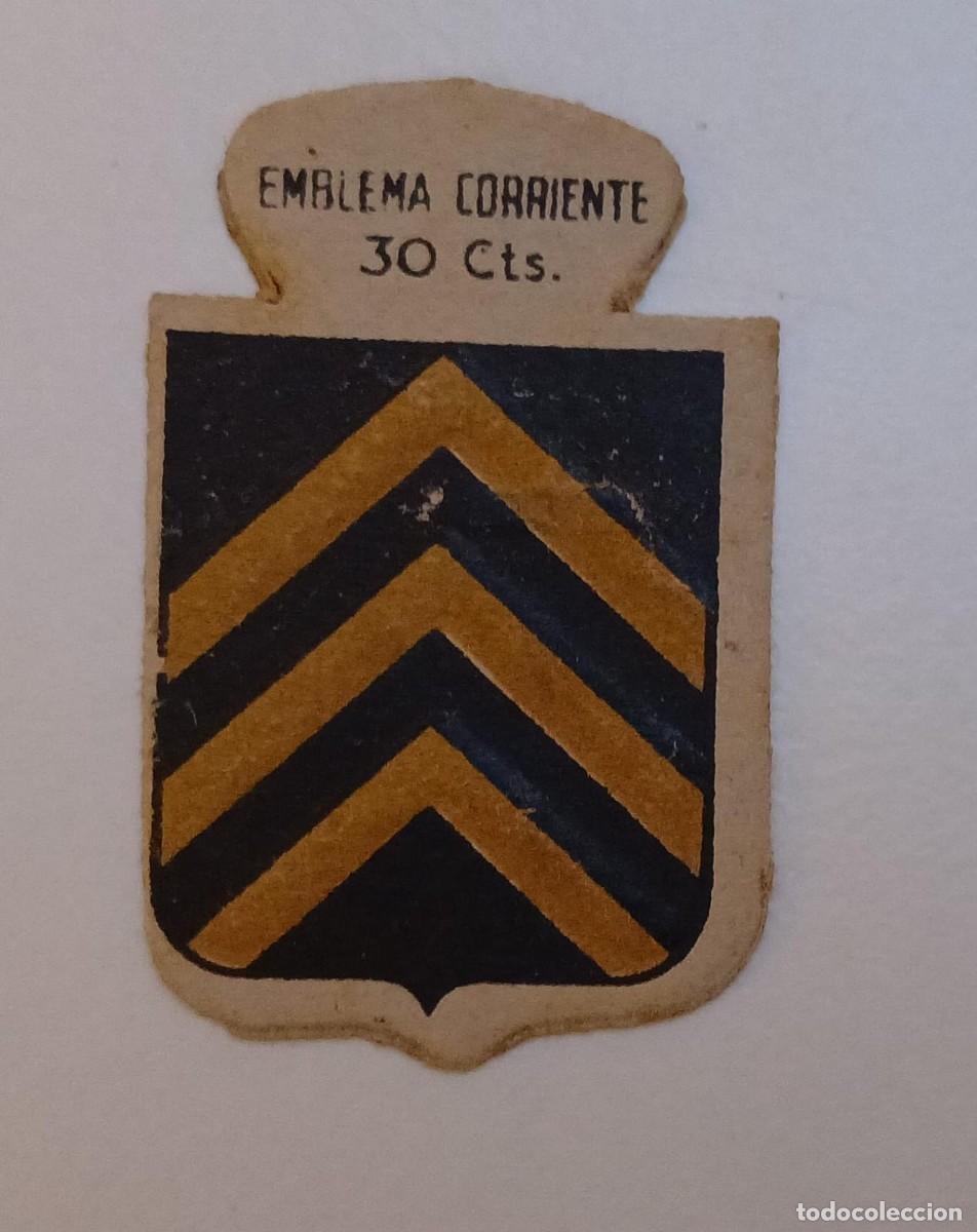 Militaria: Emblema auxilio social, CORRIENTE 30 CTS, serie C, N&ordm; 26, VIVES.
