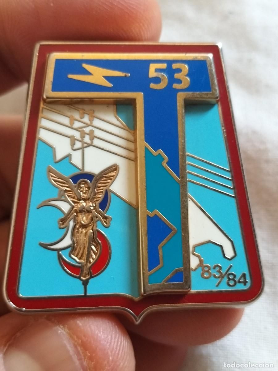 Militaria: insignia de regimiento militar franc&eacute;s del 53&deg; Regimiento de transmisiones