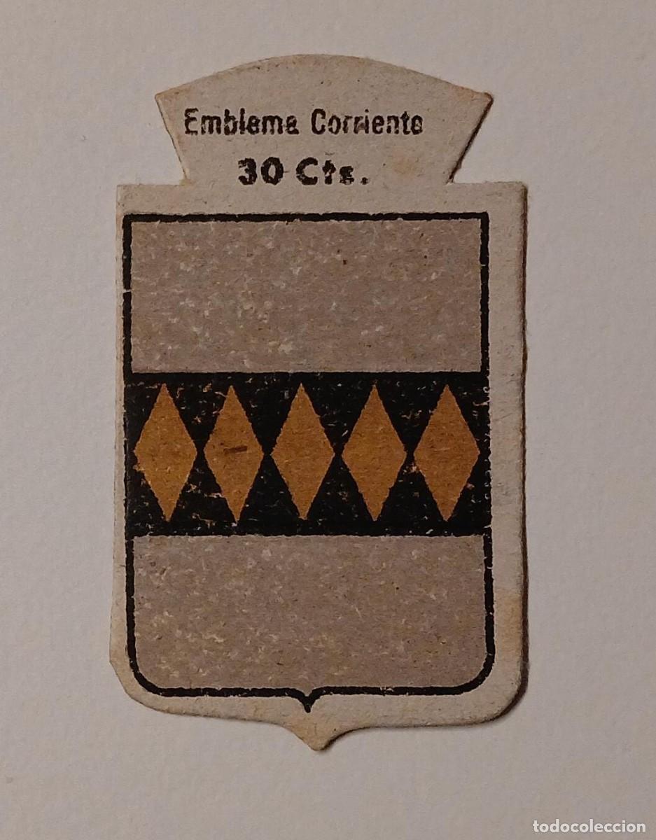 Militaria: Emblema auxilio social, CORRIENTE 30 CTS, serie B, N&ordm; 119, AGER.