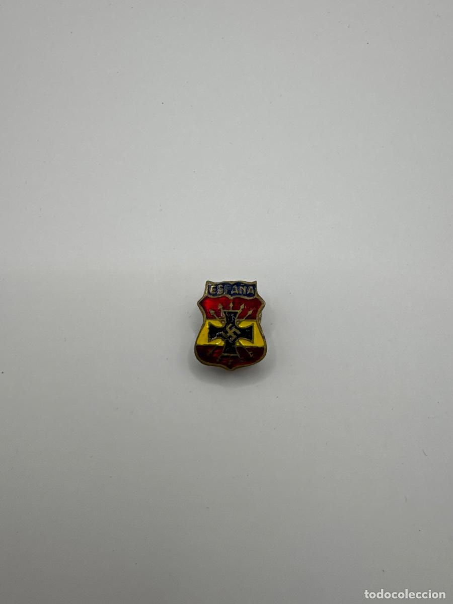 Militaria: INSIGNIA DE SOLAPA DIVISI&Oacute;N AZUL &ndash; ESCUDO ESPA&Ntilde;A &ndash; VOLUNTARIOS ESPA&Ntilde;OLES WEHRMACHT &ndash; II GUERRA MUNDI