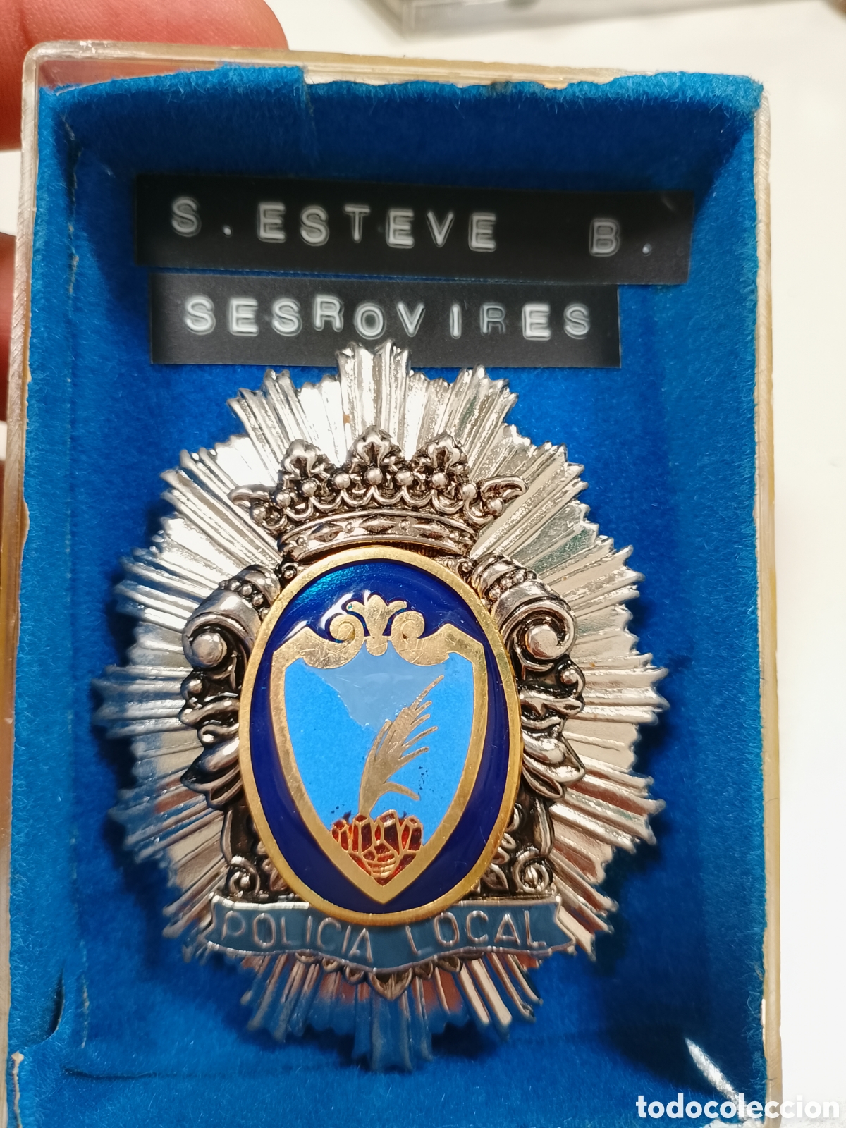Militaria: placa de pecho o insignia met&aacute;lica de gala de la Polic&iacute;a Local de Sant Esteve Sesrovire