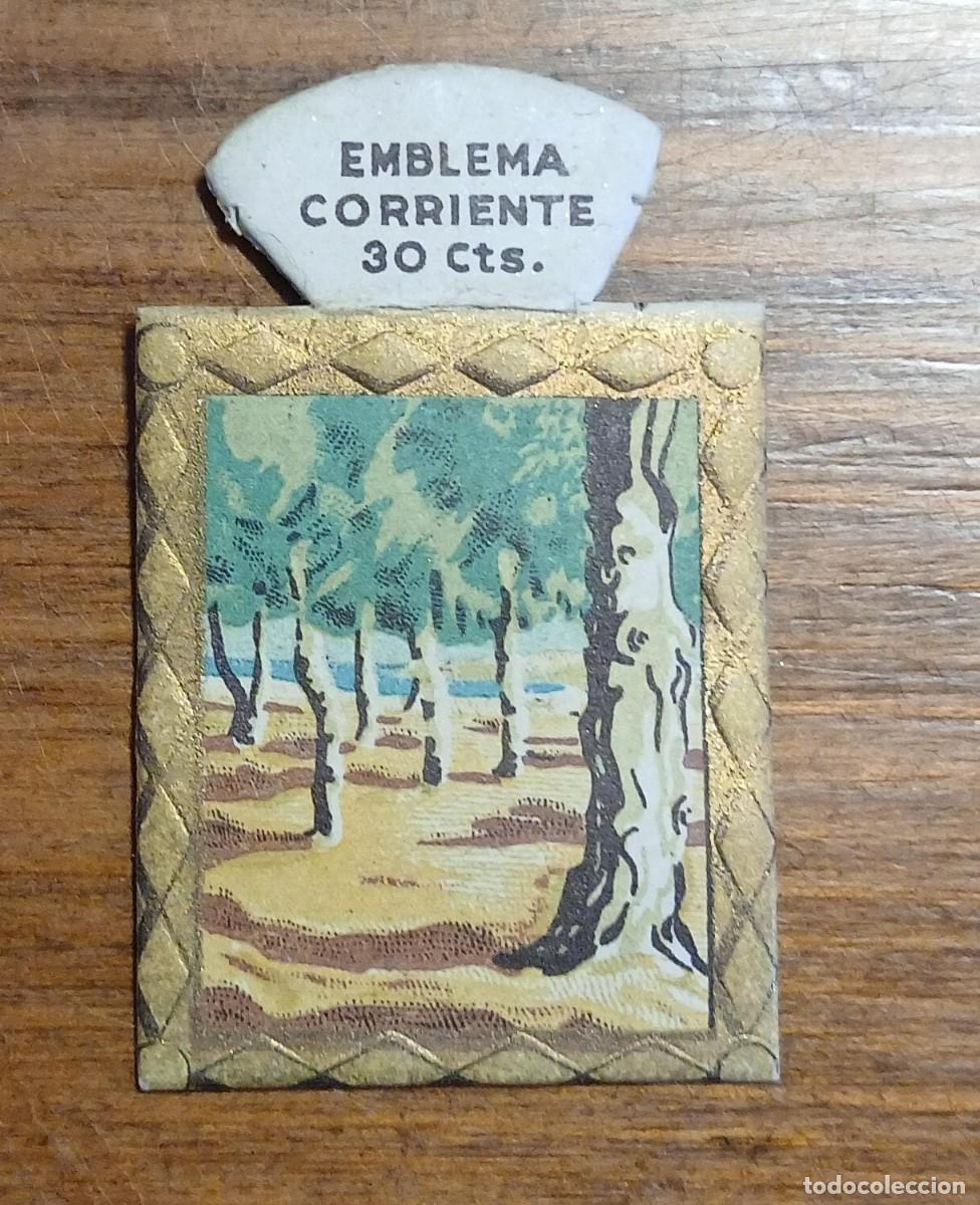 Militaria: Emblema auxilio social, CORRIENTE 30 CTS, serie M, N&ordm; 10, VALENCIA.