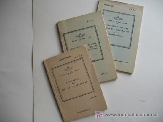 Militaria: 3 libritos del Ejercito del Aire sobre normas de seguridad, transporte y transmisiones a&ntilde;os 50-60.