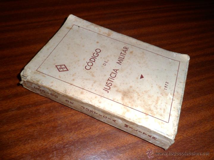 Militaria: C&Oacute;DIGO DE JUSTICIA MILITAR DE 17 DE JULIO DE 1945. REVISADO Y PUESTO AL D&Iacute;A (A&Ntilde;O 1972)