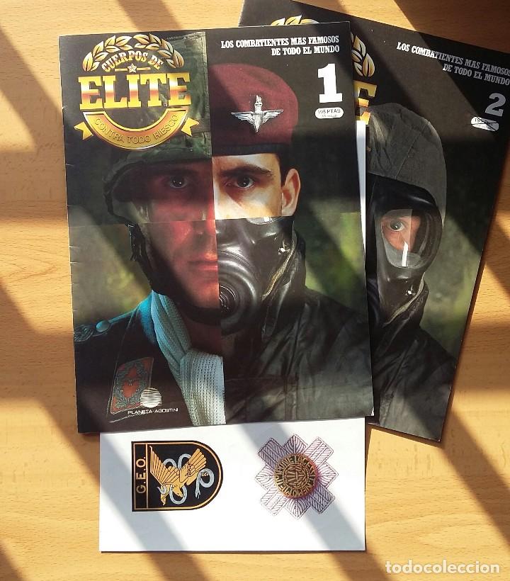 Militaria: Dos fasc&iacute;culos colecci&oacute;n militar Cuerpos de Elite con pegatinas GEO, Marines, Legi&oacute;n