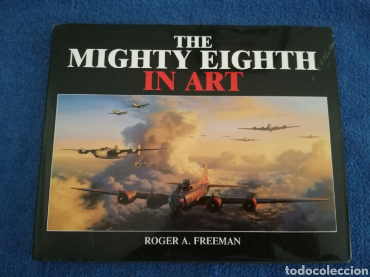 Militaria: Libro ilustraciones sobre la Octava Fuerza Aerea Aliada en la Segunda Guerra Mundial.