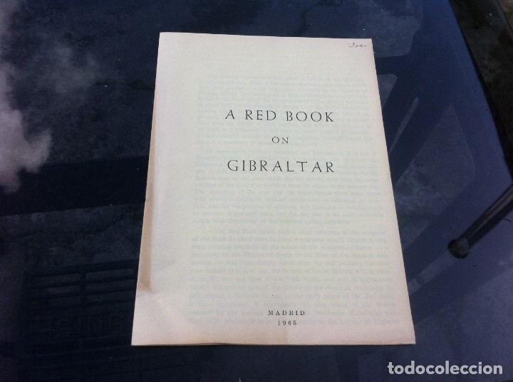 Militaria: A RED BOOK ON GIBRALTAR. 1965, MADRID