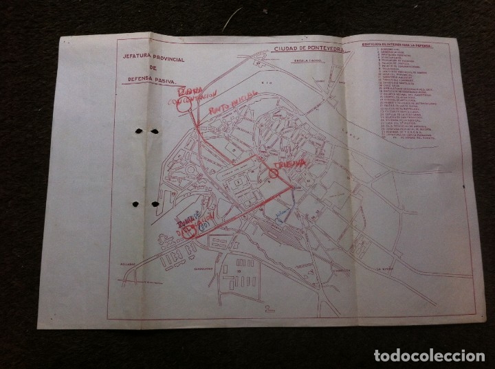 Militaria: MAPA CIUDAD DE PONTEVEDRA. JEFATURA PROVINCIAL DE DEFENSA PASIVA. MEDIDAS 46 X 32,5CM