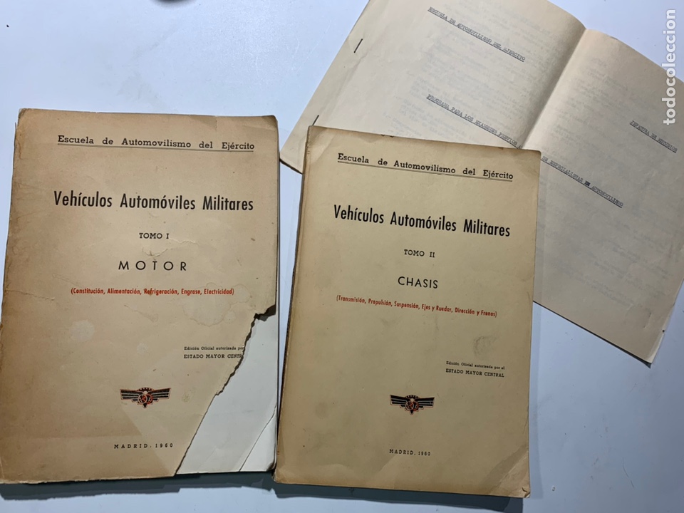 Militaria: Lote libro veh&iacute;culos autom&oacute;viles militares de la escuela de automovilismo del ej&eacute;rcito 1960