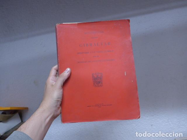 Militaria: Antiguo libro documentos sobre gibraltar presentados a cortes espa&ntilde;olas, 1965, original