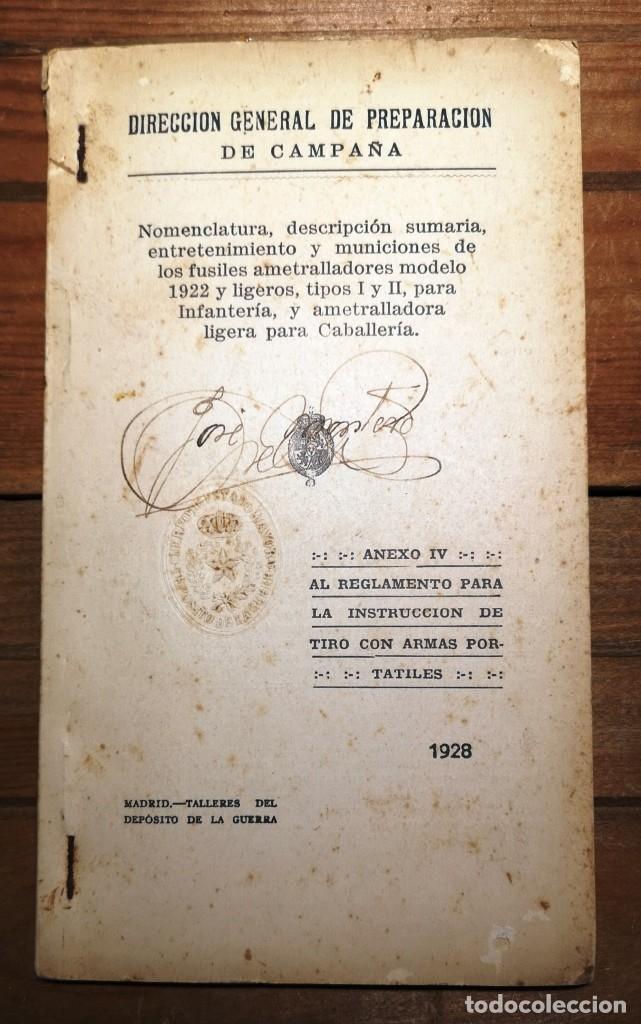 Militaria: Manual de fusiles ametralladores y ametralladora de caballer&iacute;a. 1928