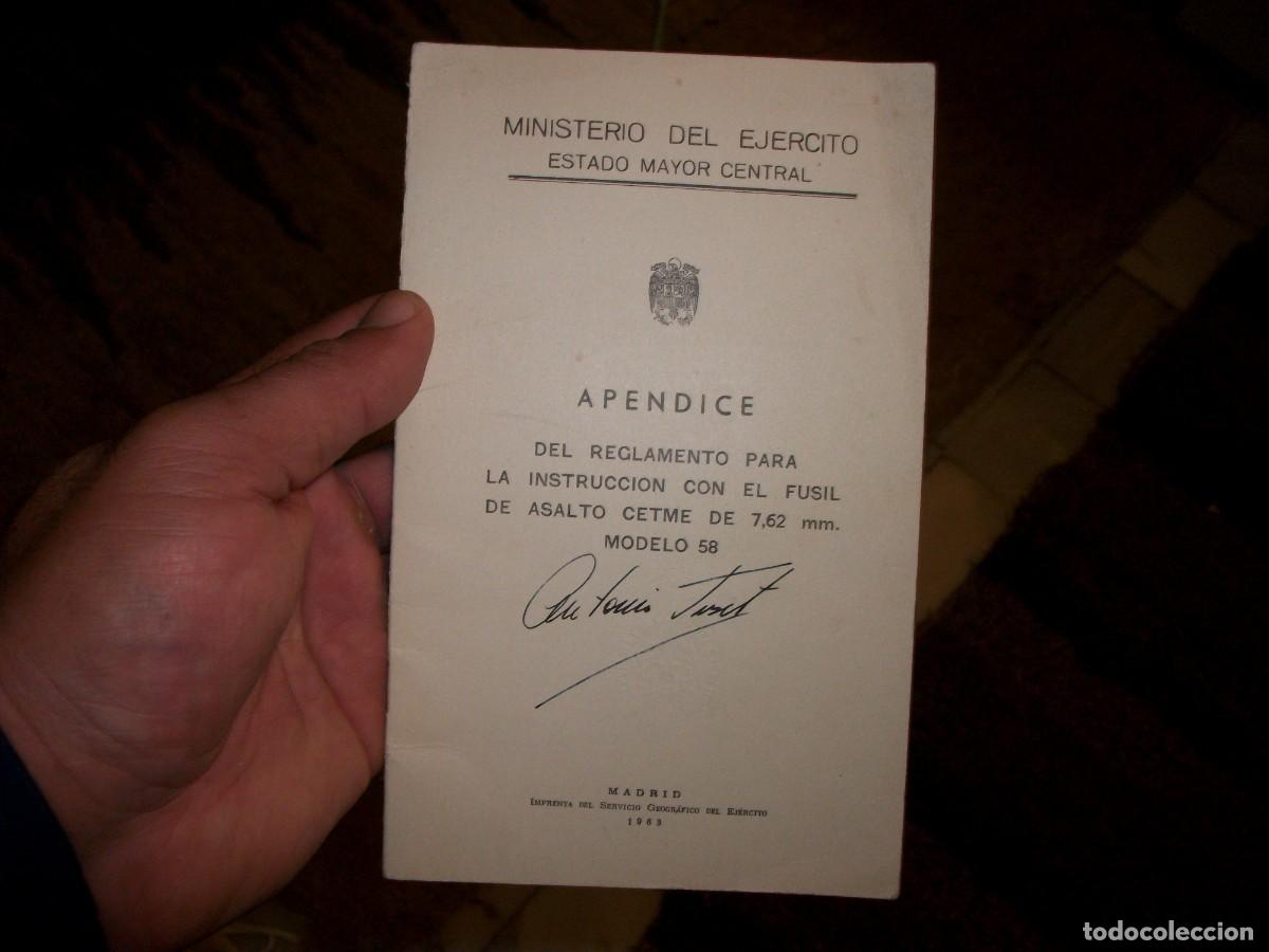 Militaria: LIBRO DEL ESTADO MAYOR COMO UTILIZAR EL CETME EN DESFILE 1963 MUCHAS FOTOS SELLO EN SECO