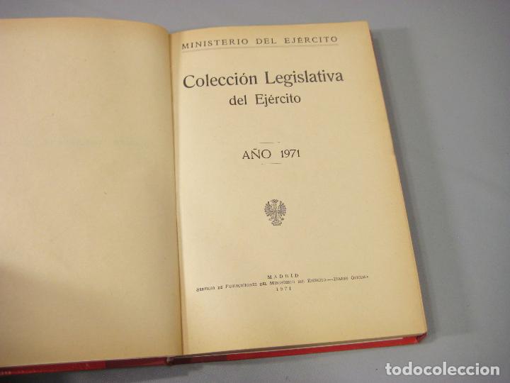 Militaria: COLECCI&Oacute;N LEGISLATIVA DEL EJ&Eacute;RCITO DE 1971 CON L&Aacute;MINA DE GUARDIA REAL Y AGRUPACI&Oacute;N DE TR&Aacute;FICO