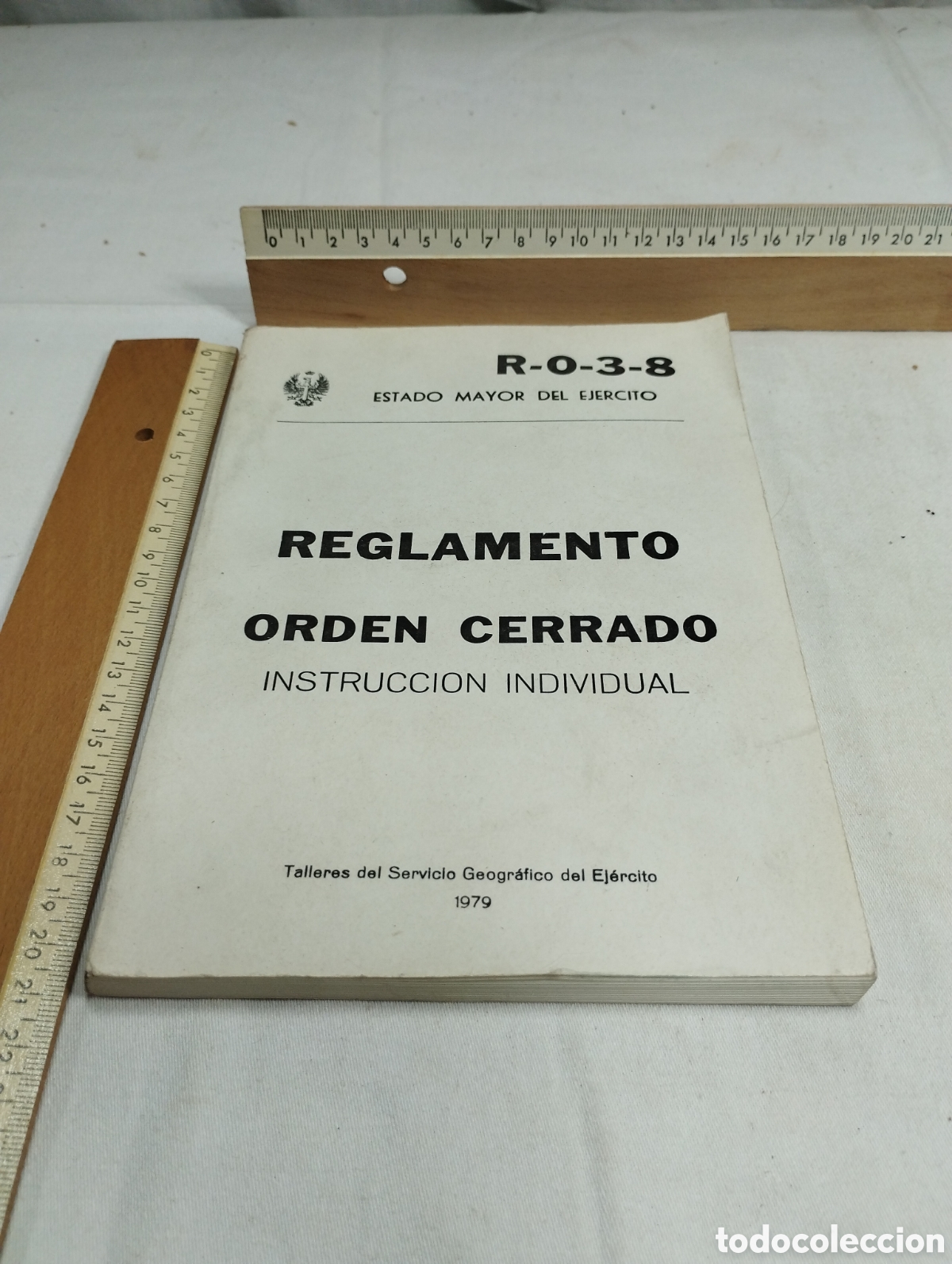 Militaria: Reglamento orden cerrado, instrucci&oacute;n individual. Estado mayor del ej&eacute;rcito, 1979 KKB