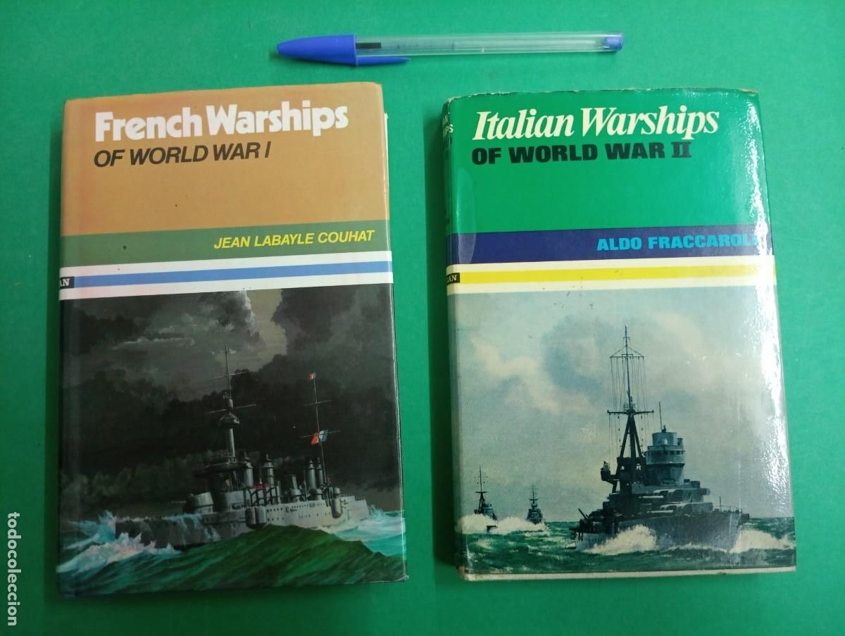 Militaria: Lote de 2 antiguos libros BARCOS Italianos y Franceses de la I y II Guerra Mundial.