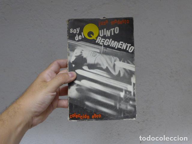 Militaria: Aniguo libro de guerra civil: Soy del Quinto regimiento. Original.