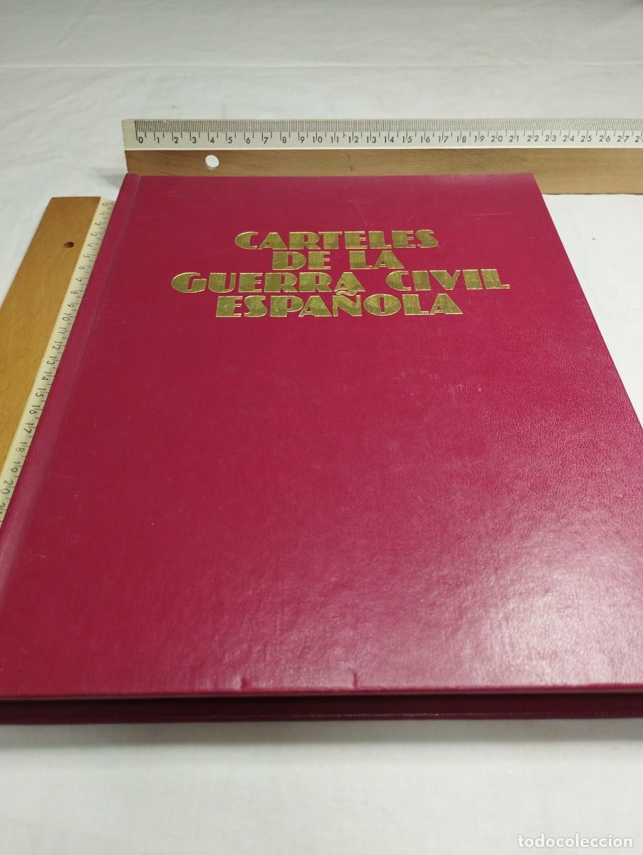 Militaria: Carteles de la guerra civil espa&ntilde;ola. Ediciones Urbi&oacute;n, 1981